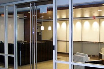 Tại sao nên sử dụng cửa kính cường lực 10mm